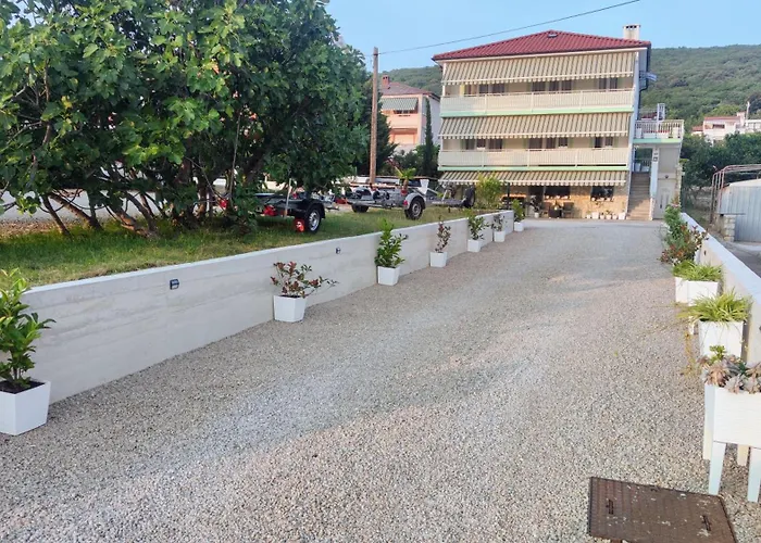 アパート Adriahouse