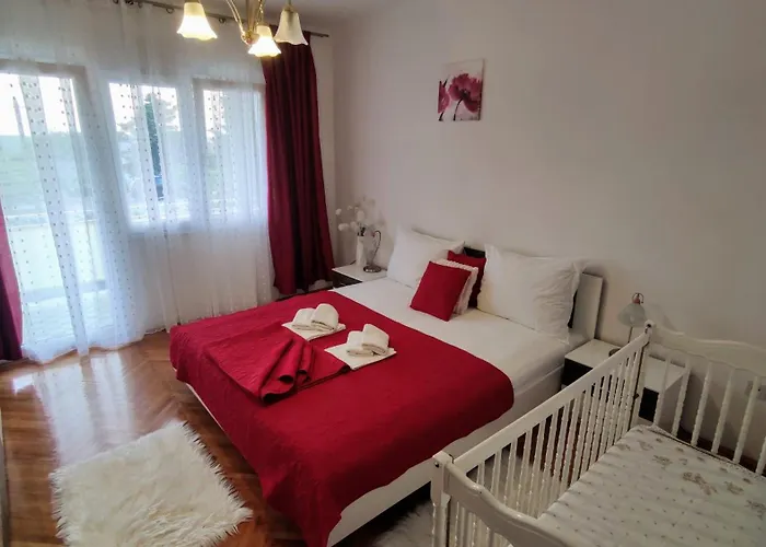 Adriahouse Apartman *