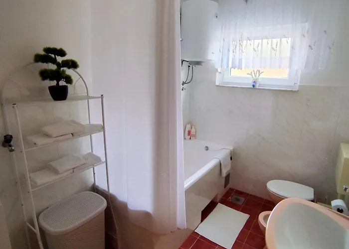 Adriahouse Apartman Punat